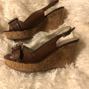 They are size 7 and I didn’t wear them much